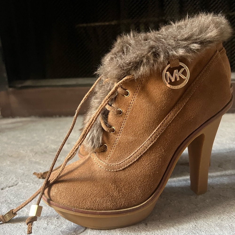 Michael Kors Brown Suede Heeled Boots with Fur Trim